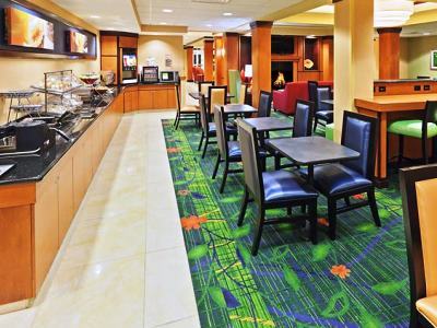 Fairfield Inn & Suites Tulsa South Medical District מראה חיצוני תמונה